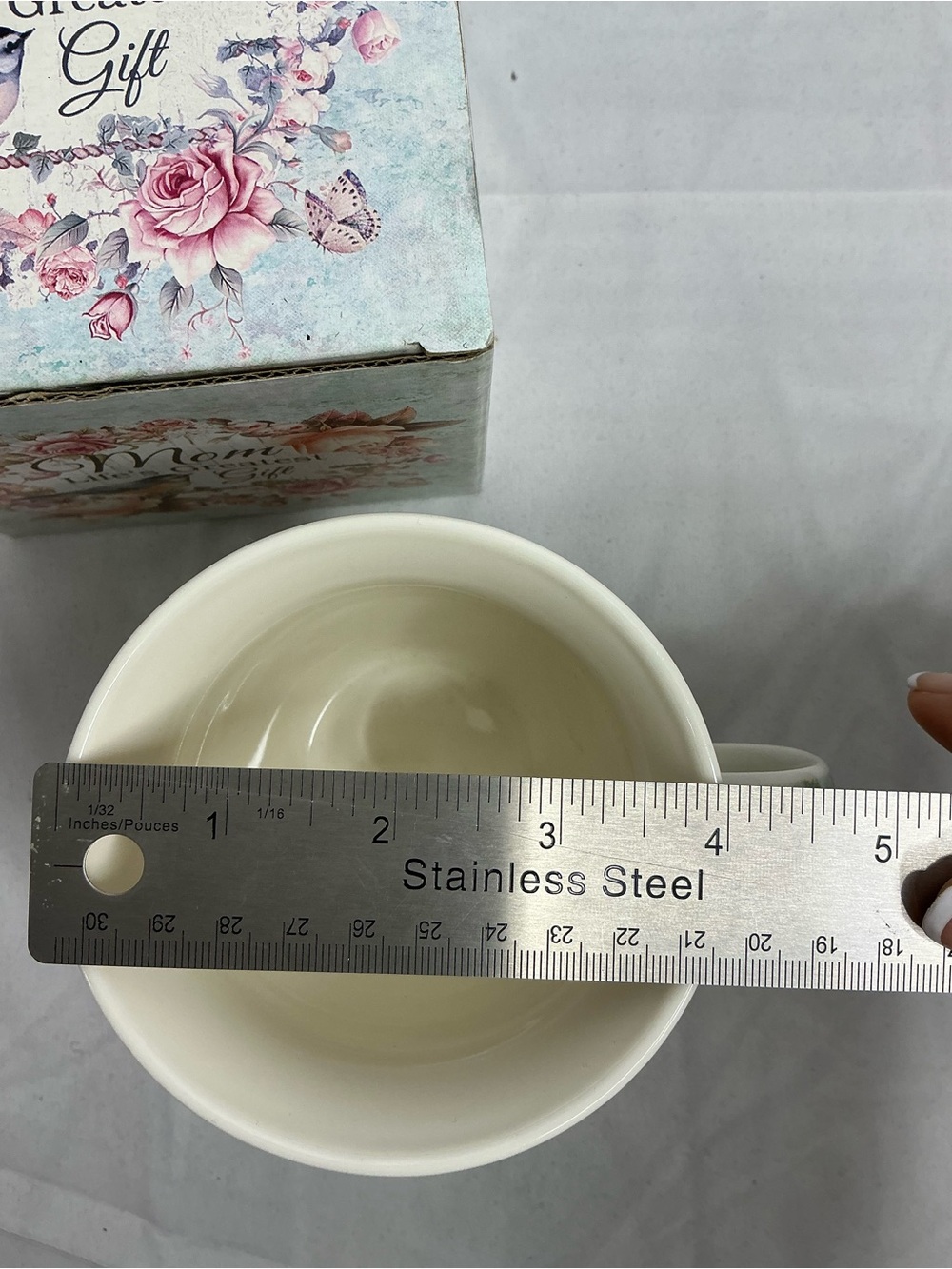 0006 - Floral Green "Mom Life's Greatest Gift" Ceramic Mug - Picture 6 of 8